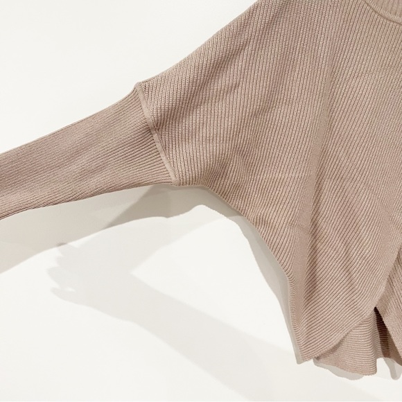 Elan Taupe Turtleneck Cross Front Knit Pullover Ribbed Sweater size Medium - Picture 7 of 9